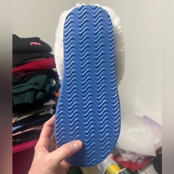 American Eagle Ski Scuff Slippers - Picture 8 of 16